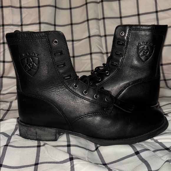 Ariat Black Leather riding boots - Picture 3 of 7